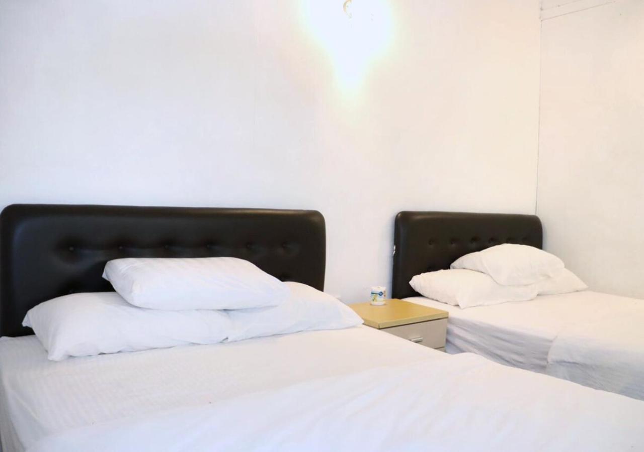 Time Capsule Retreat, *