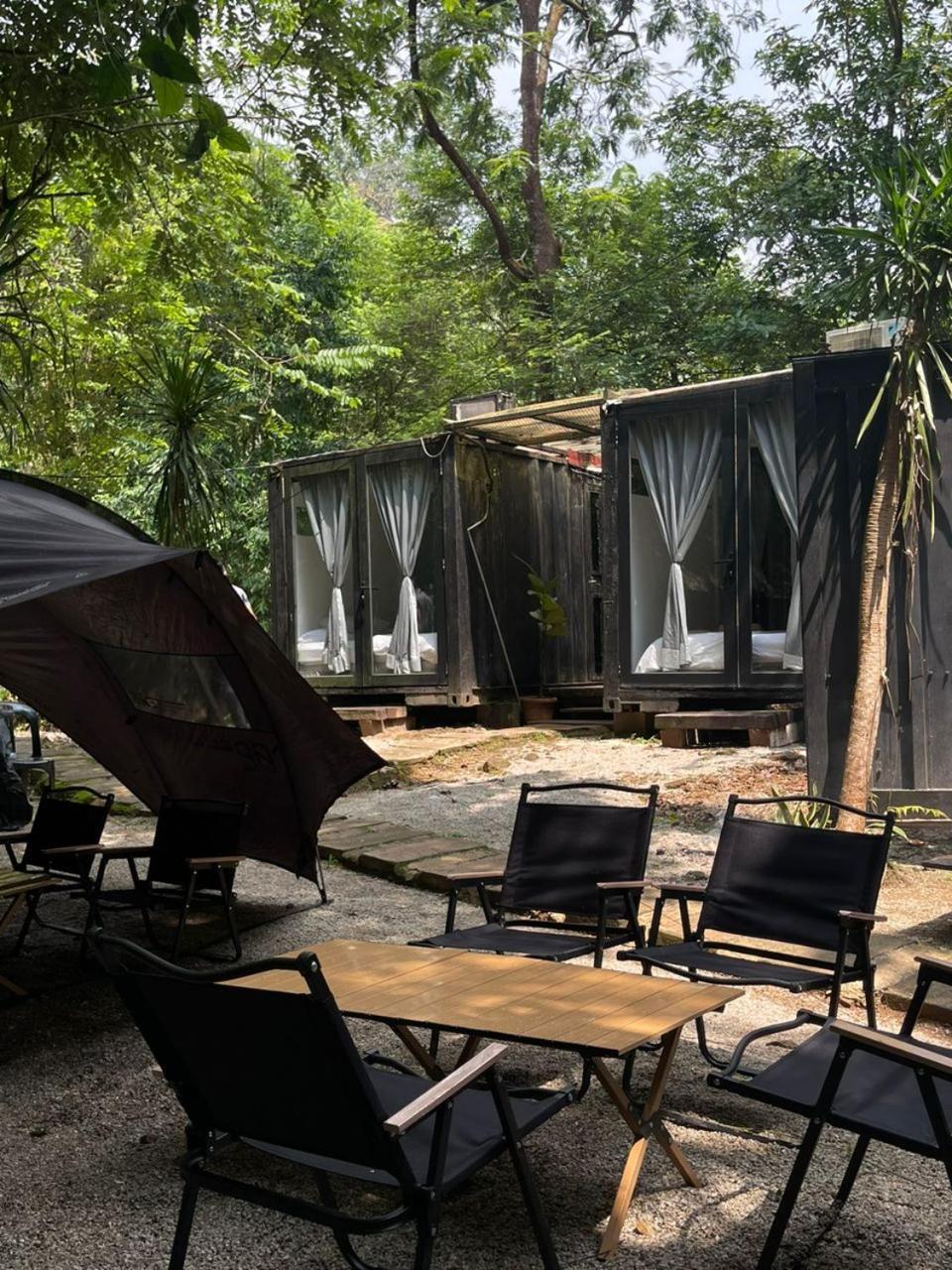 Lodge Time Capsule Retreat, *